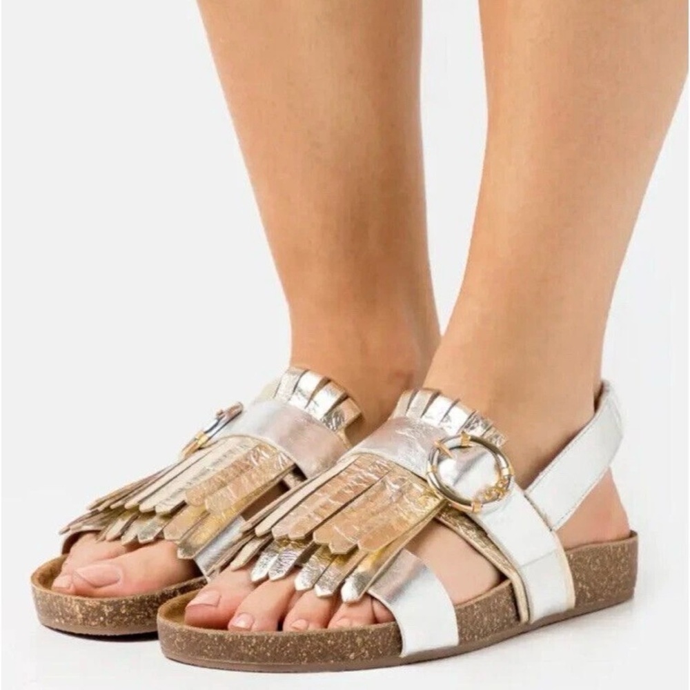 Tory Burch Multi Logo Kiltie Sandals in Metallic Silver Gold Size 6.5 EUC